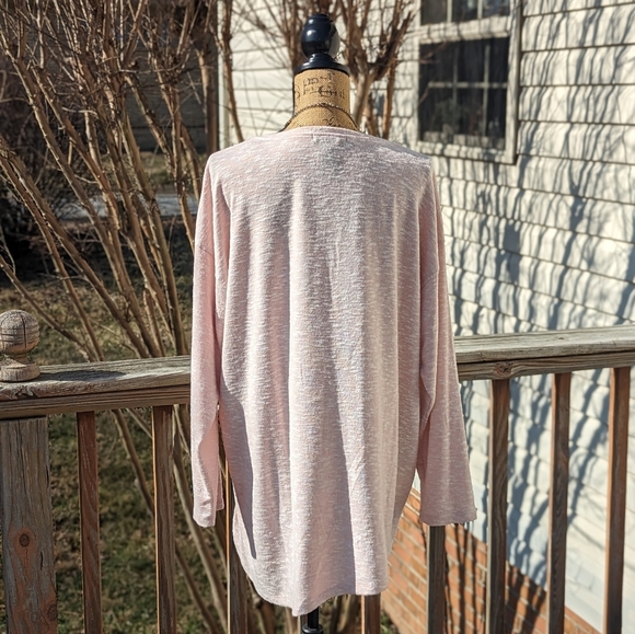 Heathered pink asymmetrical knit top - Picture 3 of 7